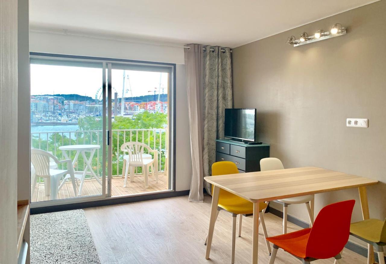 Appartement 1Ere Ligne Vue Port Avec Balcon, Piscine Agde Luaran gambar