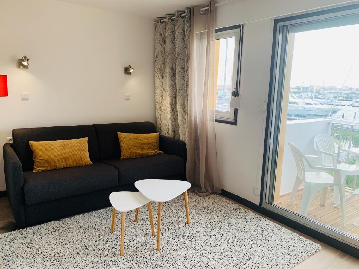 Appartement 1Ere Ligne Vue Port Avec Balcon, Piscine Agde Luaran gambar