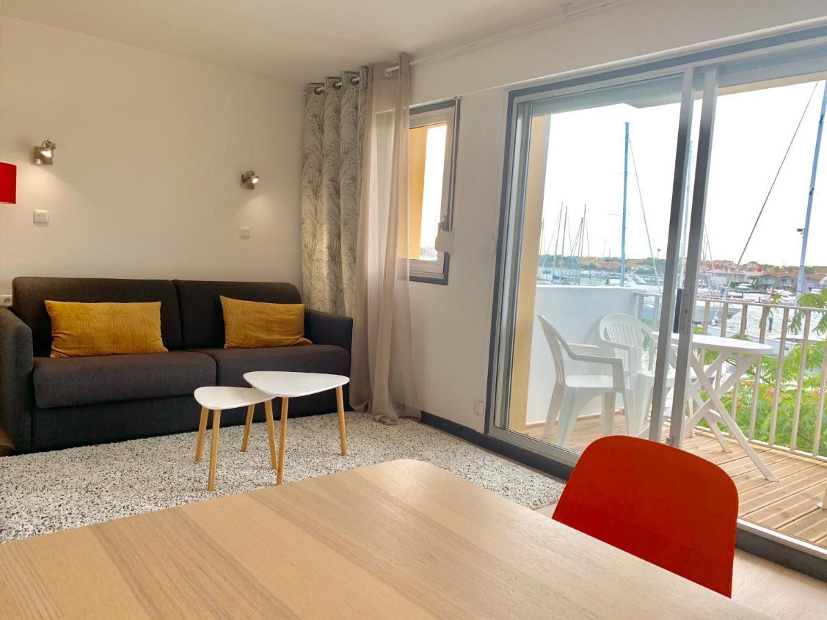 Appartement 1Ere Ligne Vue Port Avec Balcon, Piscine Agde Luaran gambar